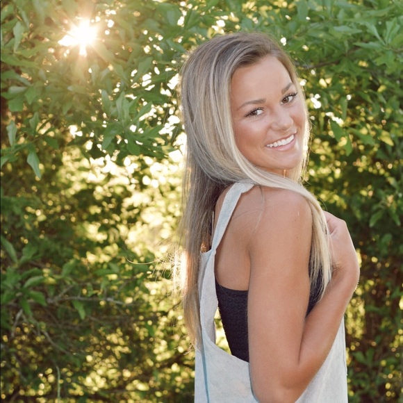 Meet your Posher, Laneer - Picture 1 of 1